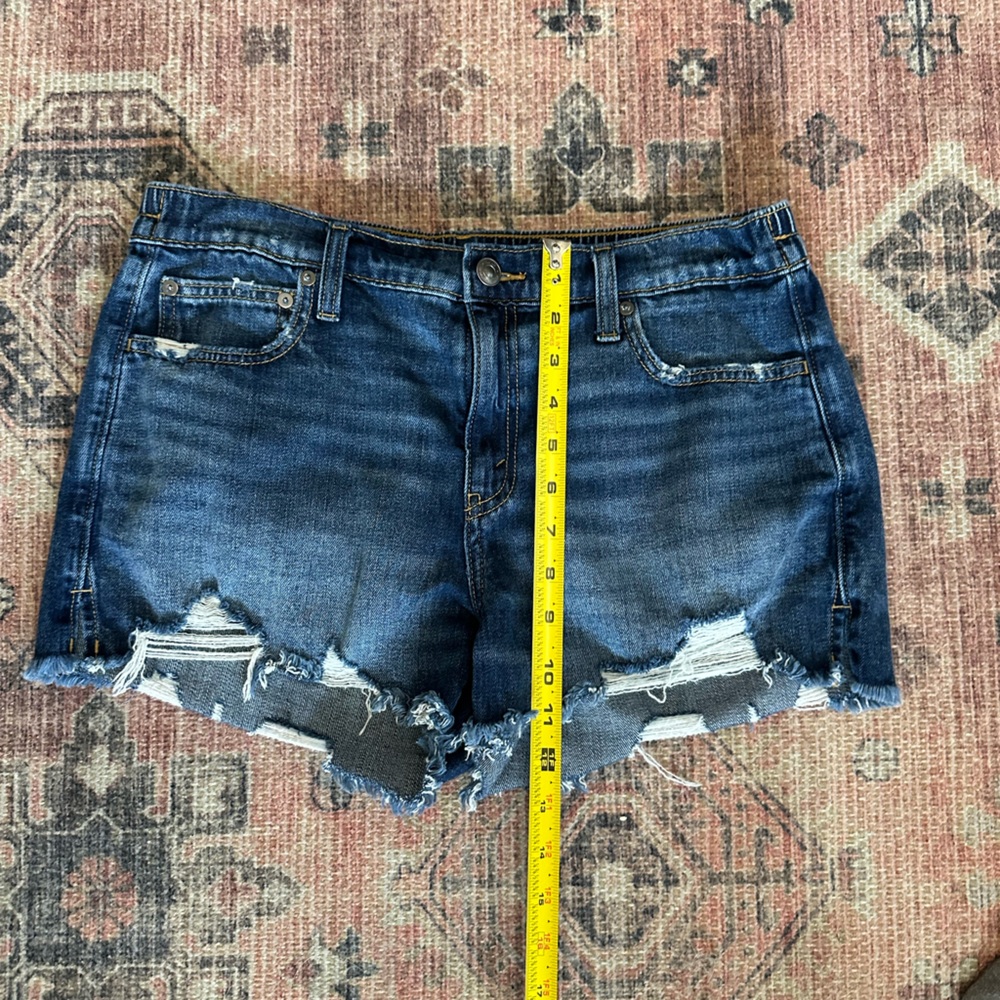 LIKE NEW Aerie Daydream Denim Short - Picture 6 of 6